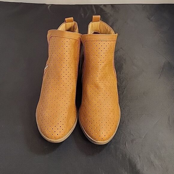 BRAND NEW SOCIOLOGY TWO-ZIP ROUND TOE SLIP-ON BOOTIES - Picture 3 of 13